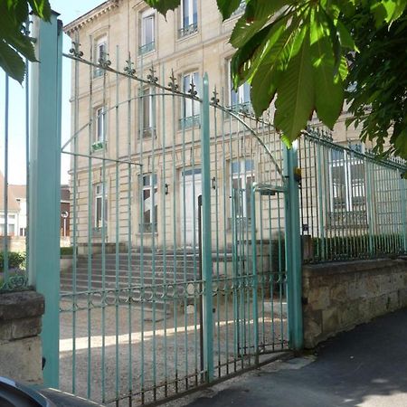 Studio Dans Charmante Batisse De Maitre Compiegnoise 콩피에뉴 외부 사진